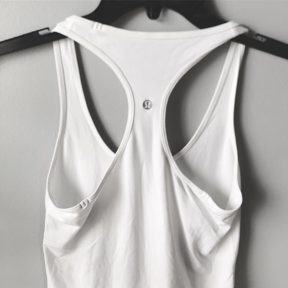 Lululemon white tank top only worn once